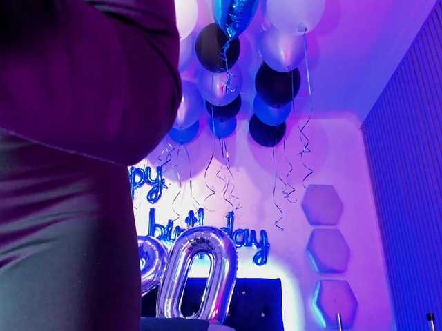 Yuliana-Demon live cam on BongaCams
