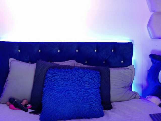 Yuliana-Demon live cam on BongaCams