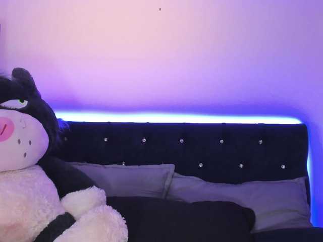 Yuliana-Demon live cam on BongaCams