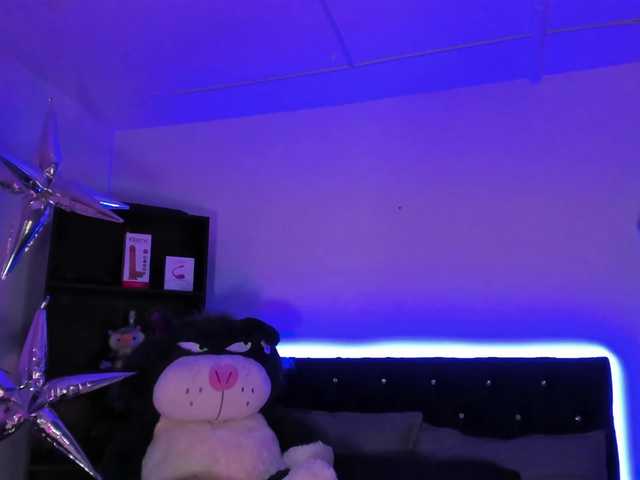Yuliana-Demon live cam on BongaCams
