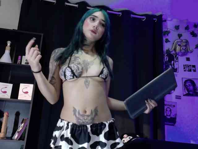 Yuliana-Demon webcam