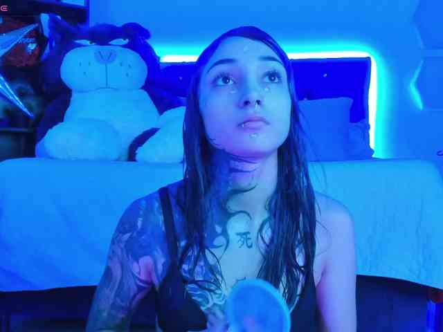Yuliana-Demon webcam