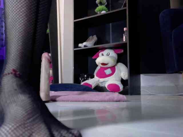 Yuliana-Demon webcam