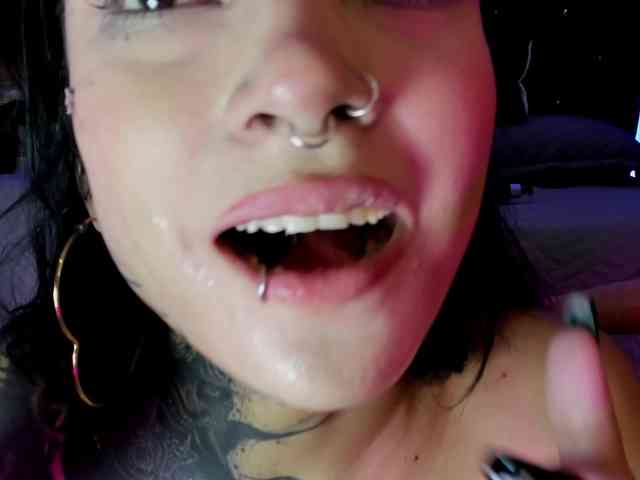 Yuliana-Demon webcam