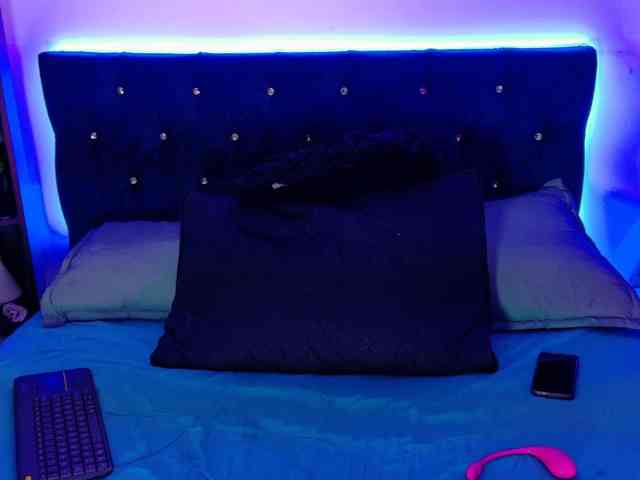 Yuliana-Demon webcam