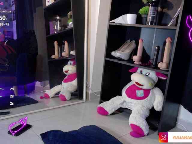 Yuliana-Demon webcam