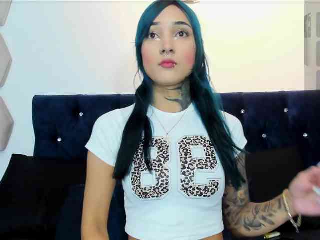 Yuliana-Demon webcam