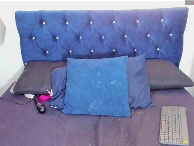 Yuliana-Demon webcam