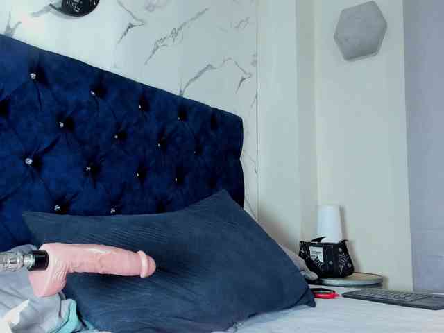Yuliana-Demon webcam