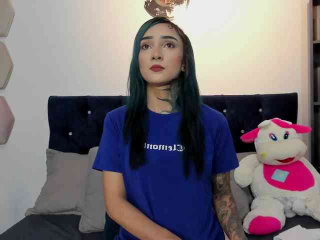 Yuliana-Demon webcam