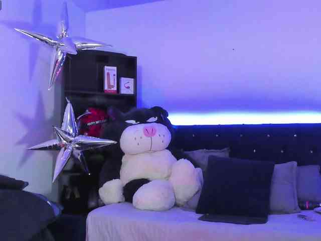Yuliana-Demon webcam