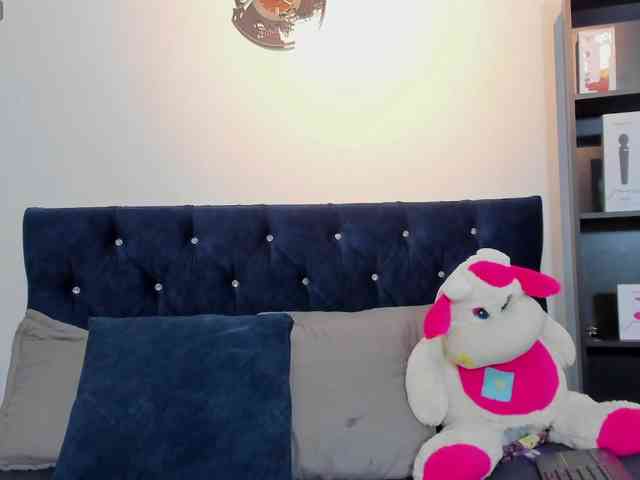Yuliana-Demon webcam