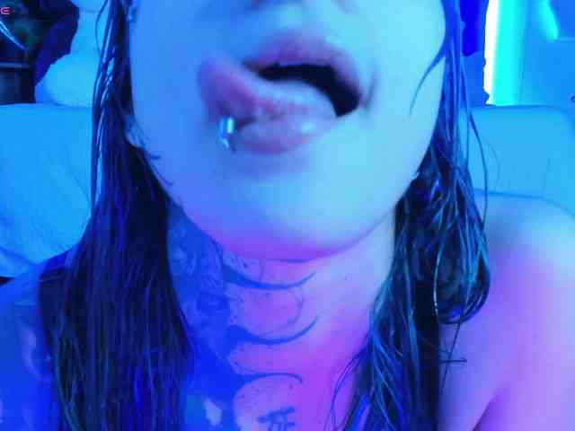 Yuliana-Demon webcam