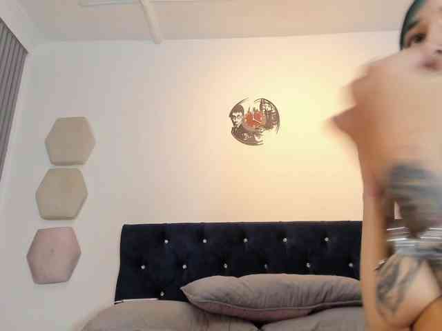 Yuliana-Demon webcam