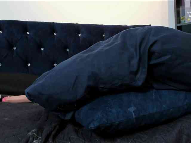 Yuliana-Demon webcam