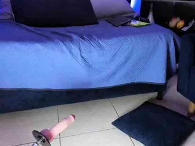 Yuliana-Demon webcam