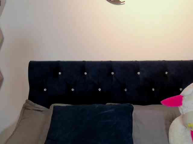 Yuliana-Demon webcam