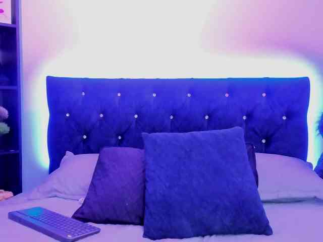 Yuliana-Demon webcam