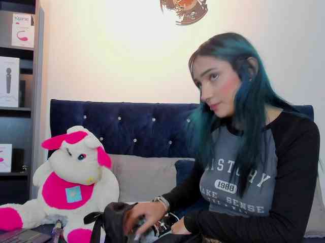 Yuliana-Demon Live Webcam on BongaCams