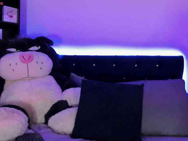 Yuliana-Demon webcam