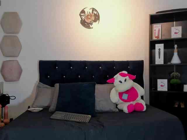 Yuliana-Demon webcam