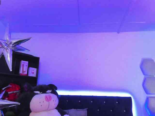 Yuliana-Demon webcam