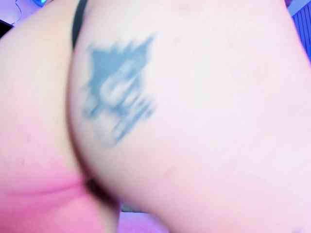 Yuliana-Demon webcam
