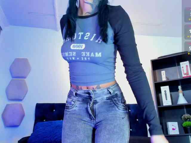 Yuliana-Demon webcam