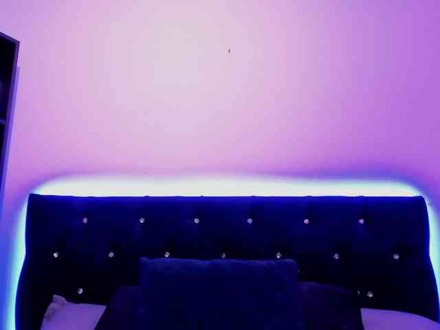 Yuliana-Demon webcam