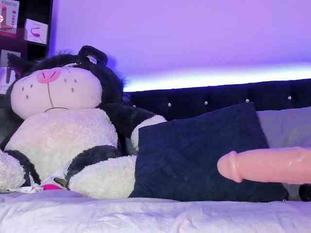Yuliana-Demon webcam