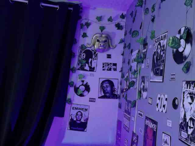 Yuliana-Demon webcam