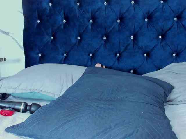Yuliana-Demon webcam