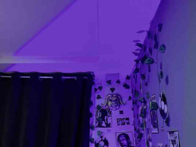 Yuliana-Demon webcam