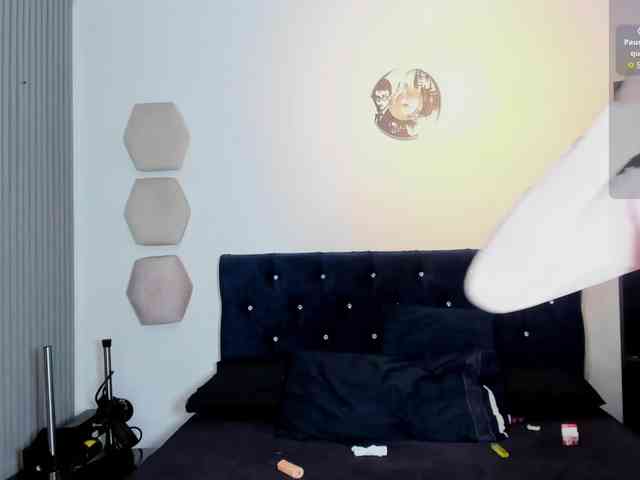 Yuliana-Demon webcam