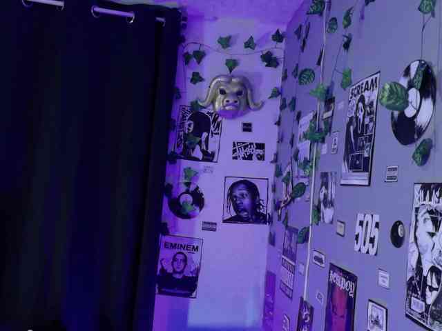 Yuliana-Demon webcam