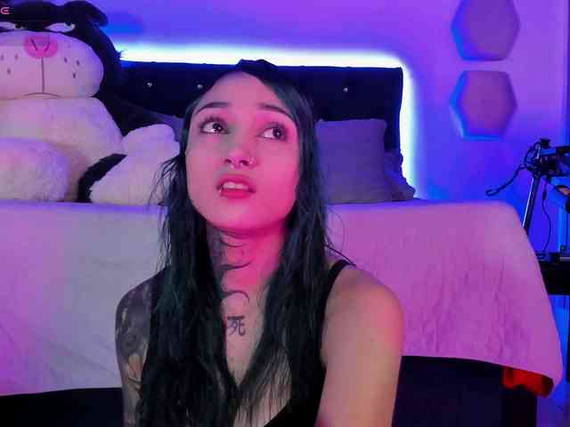 Yuliana-Demon webcam