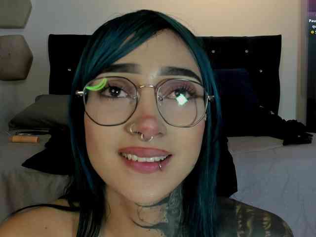 Yuliana-Demon webcam