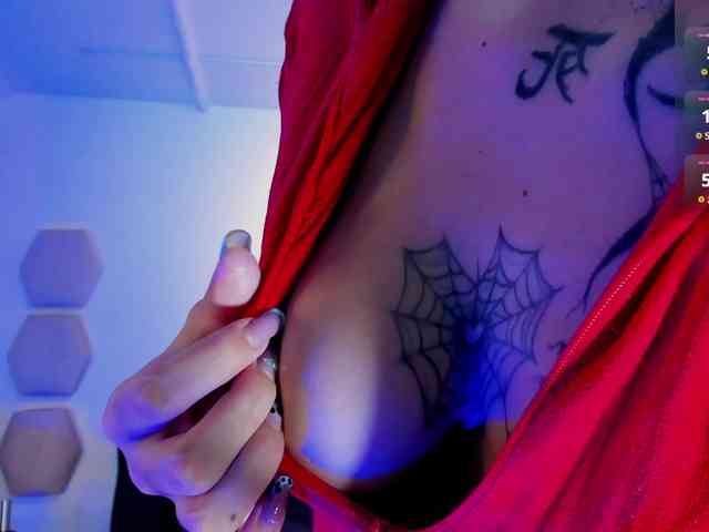 Yuliana-Demon webcam