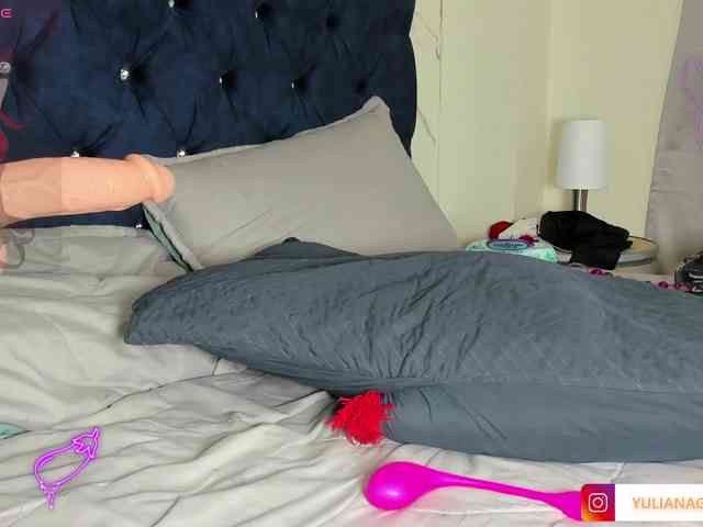 Yuliana-Demon webcam