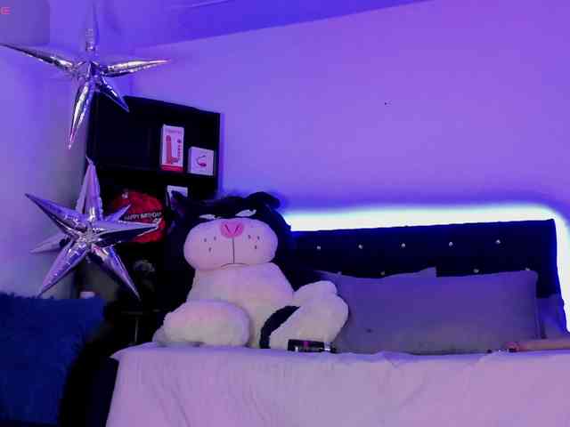 Yuliana-Demon webcam