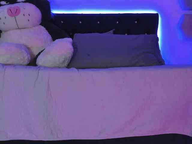 Yuliana-Demon webcam