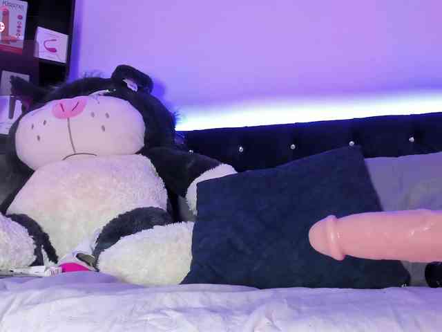 Yuliana-Demon webcam