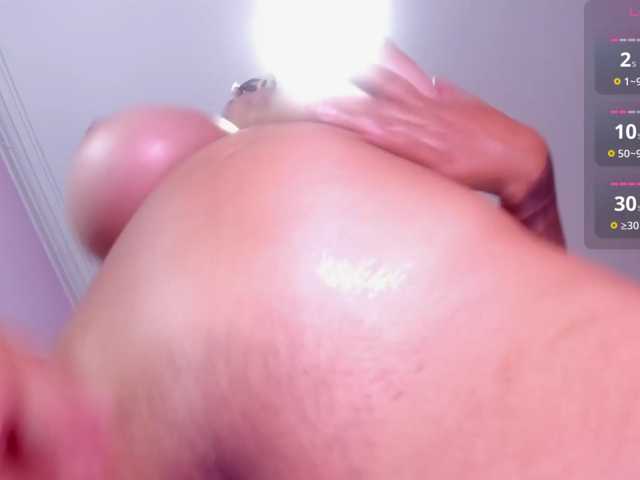 emmylewwis live cam on BongaCams