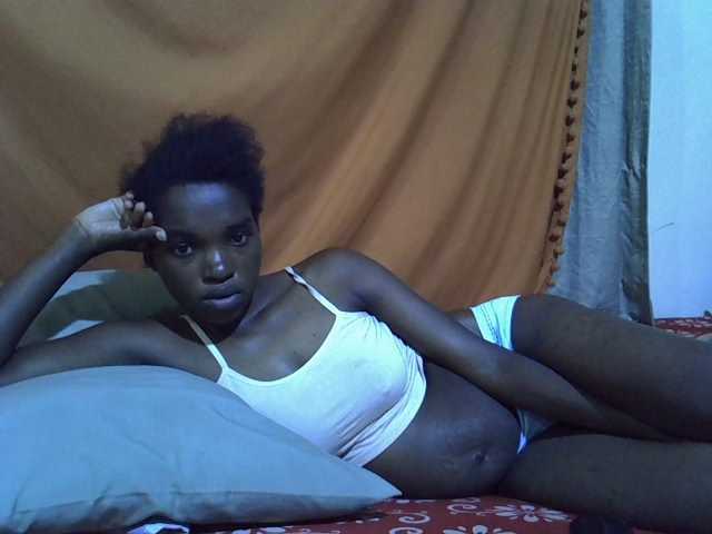 princess-scovia live webcam show