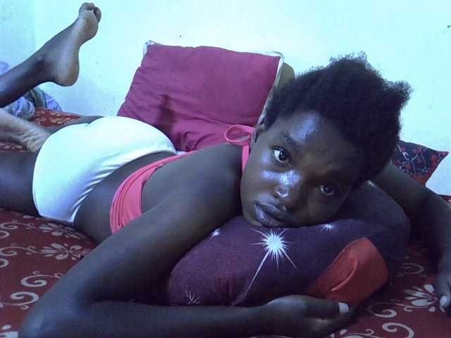 princess-scovia live cam on BongaCams
