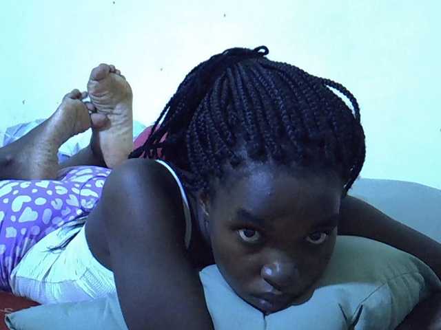 princess-scovia live cam on BongaCams