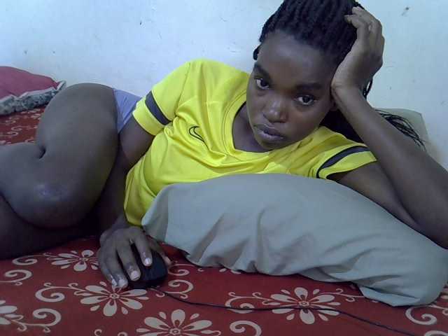 princess-scovia live cam on BongaCams