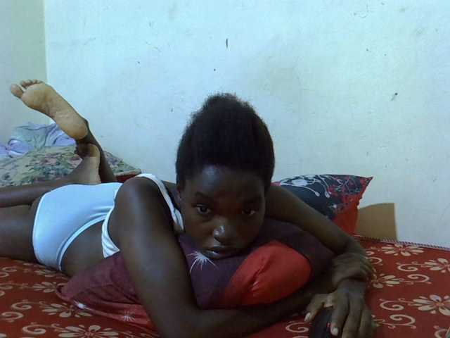 princess-scovia live cam on BongaCams