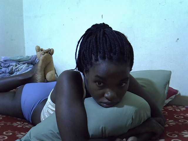princess-scovia live cam on BongaCams