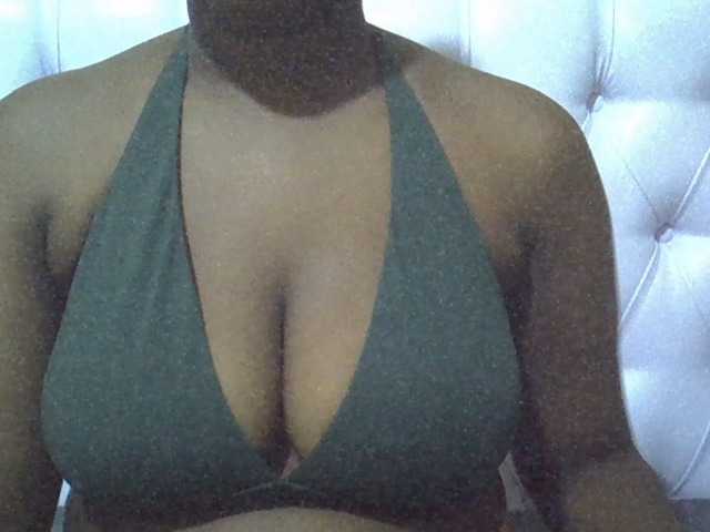 Camilapretty01 live cam on BongaCams